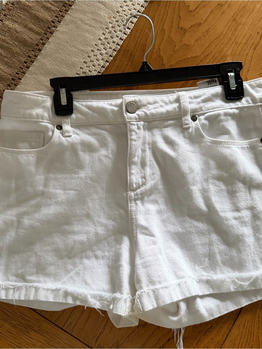PAIGE White Denim Raw Hem Cut Off Shorts sz 29 High Rise Summer Casual Stretch⁠